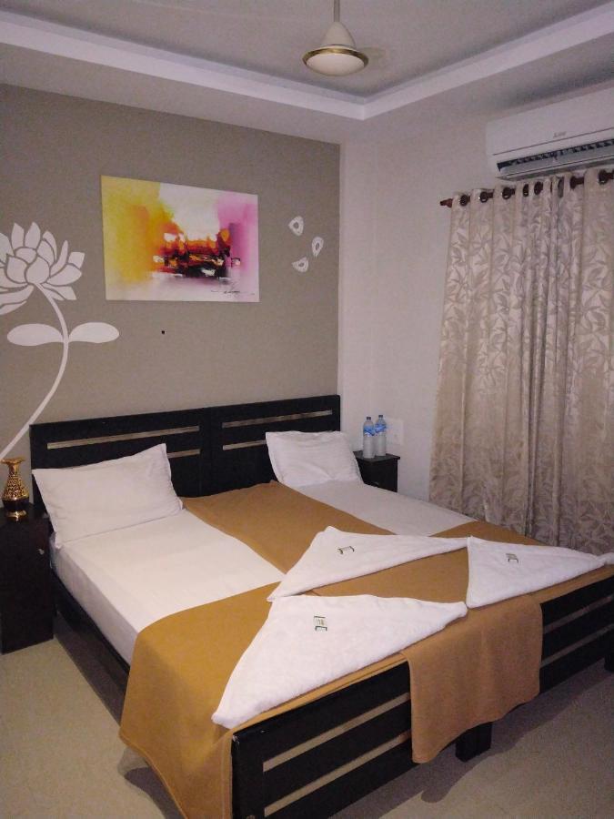 Metro Residency Hotel Kochi Ngoại thất bức ảnh