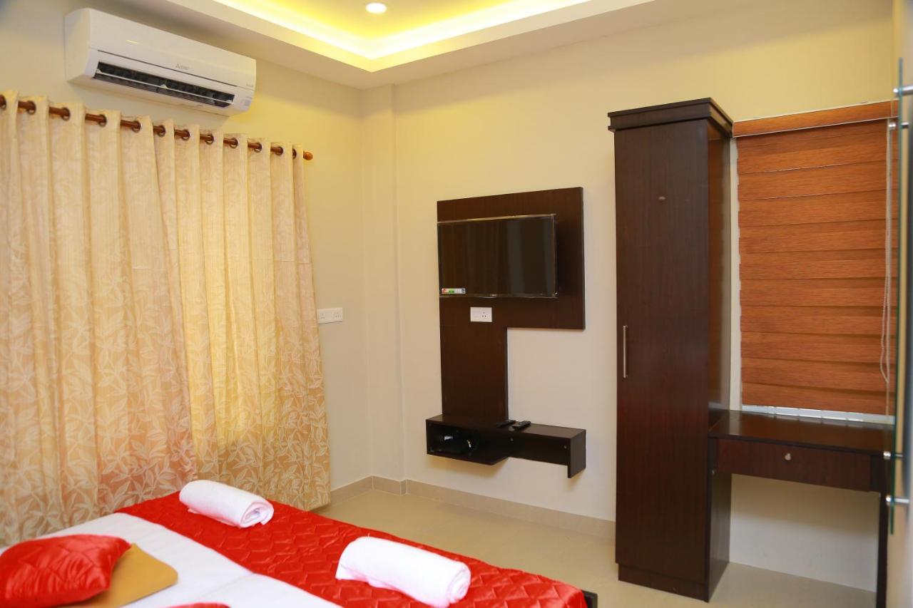 Metro Residency Hotel Kochi Ngoại thất bức ảnh