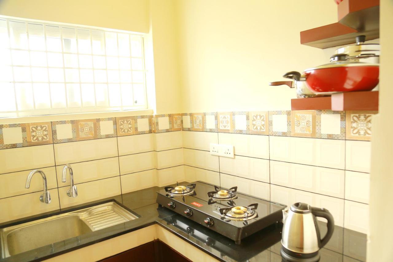Metro Residency Hotel Kochi Ngoại thất bức ảnh