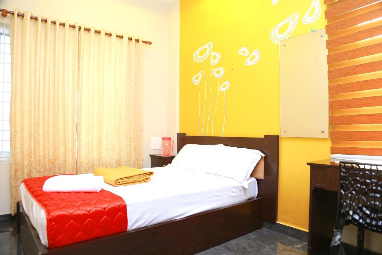 Metro Residency Hotel Kochi Ngoại thất bức ảnh