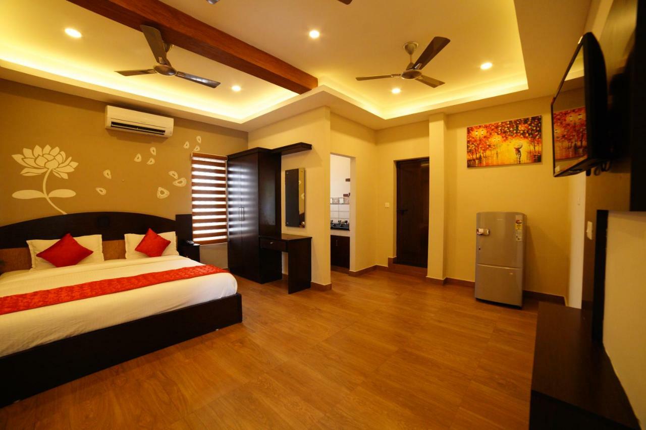 Metro Residency Hotel Kochi Ngoại thất bức ảnh