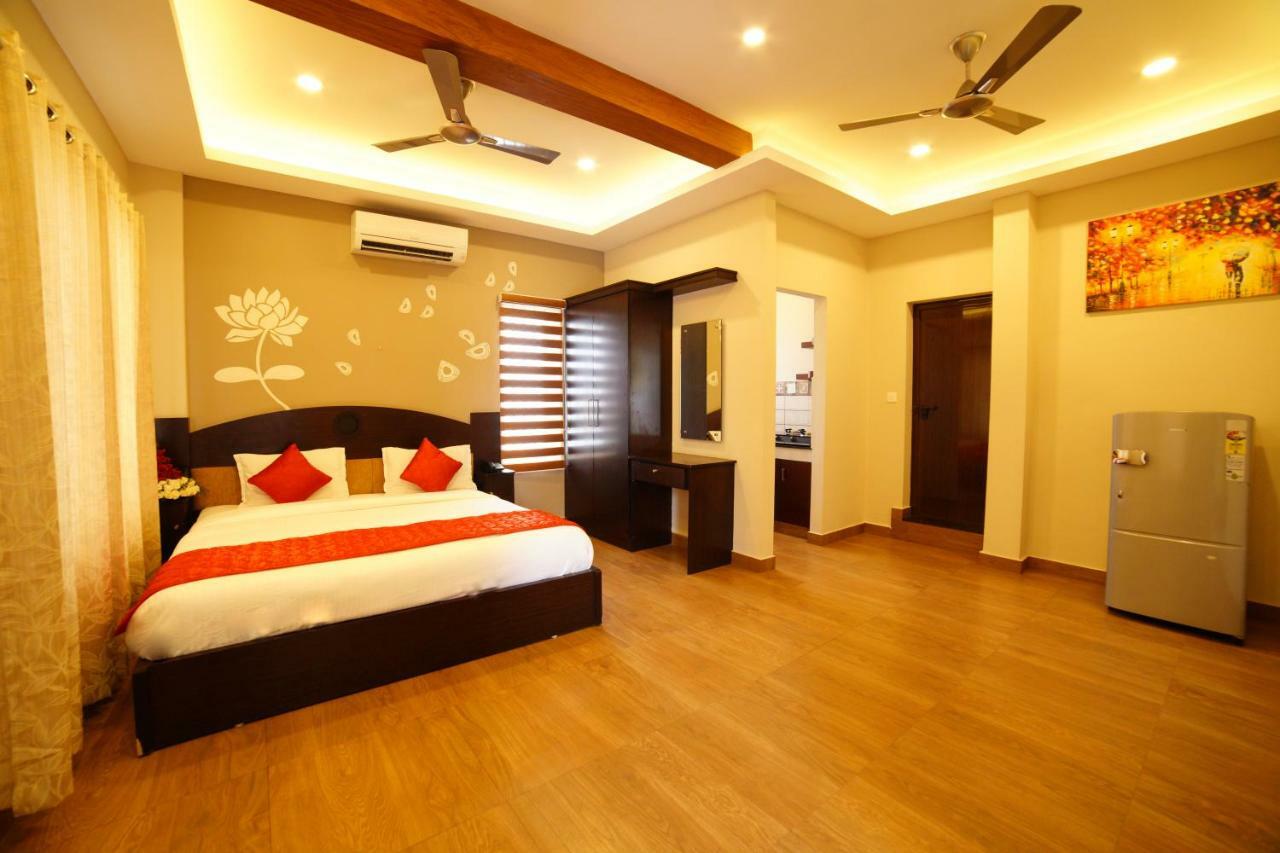Metro Residency Hotel Kochi Ngoại thất bức ảnh