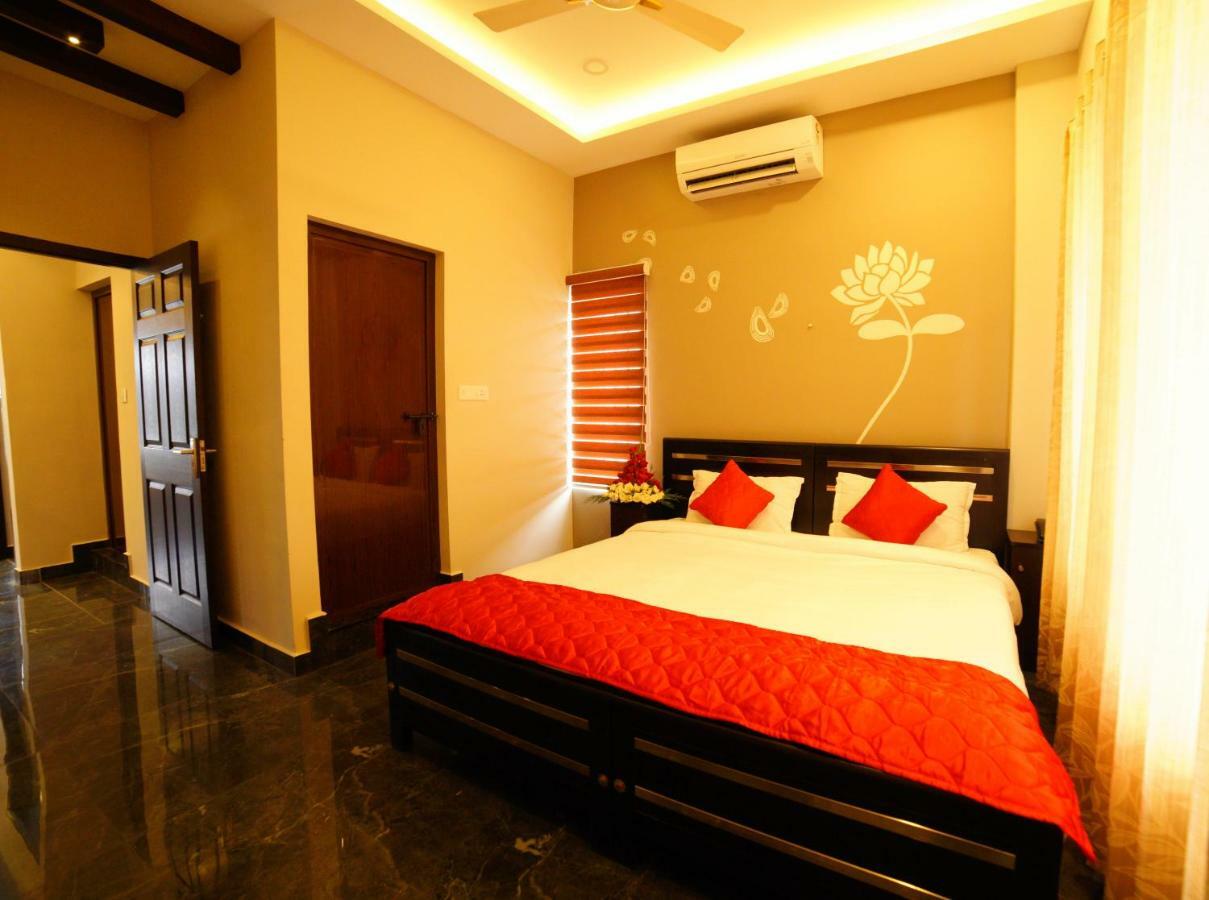 Metro Residency Hotel Kochi Ngoại thất bức ảnh