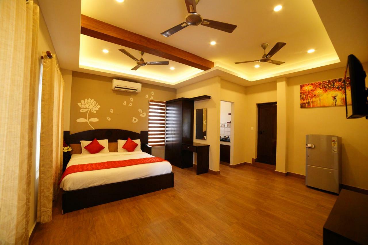 Metro Residency Hotel Kochi Ngoại thất bức ảnh